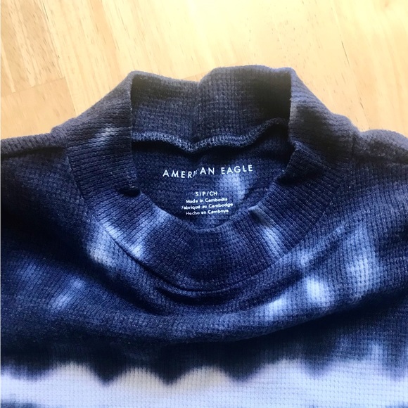 American Eagle Long-Sleeve Mock Neck T-Shirt - Picture 3 of 5